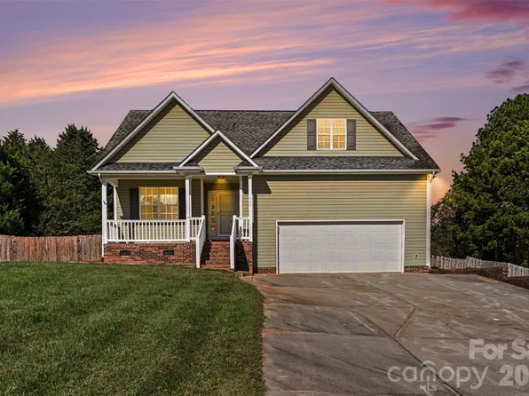 225 Brooks Farm Dr, Rockwell, NC 28138