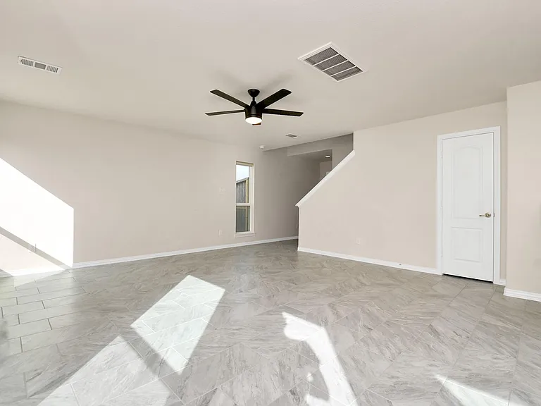 2217 Windy Grove Dr — Photo 8