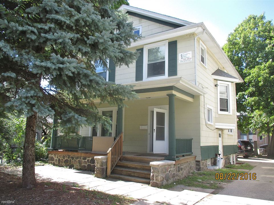 807 Exterior 2016