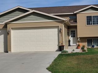 321 5th Ave SW, Surrey, ND 58785