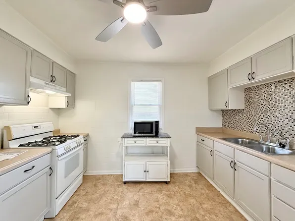 3925 W 22nd St Unit Up, Cleveland, OH 44109