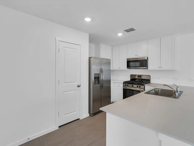 3710 Oleander Pl — Photo 14