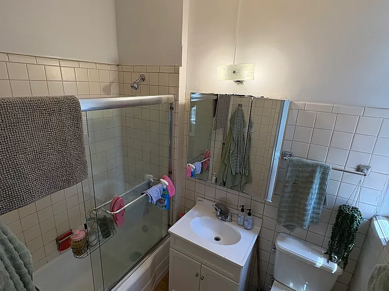830 N State St #4SW — Photo 10