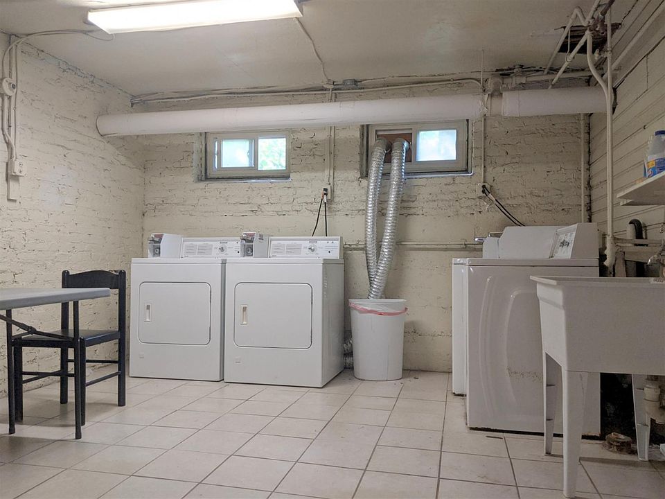 1st image of 5 Craigie Cir APT 7