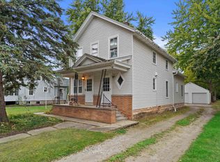 1825 Minnesota St, Oshkosh, WI 54902