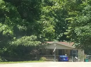 307 Country Ln, Danielsville, GA 30633