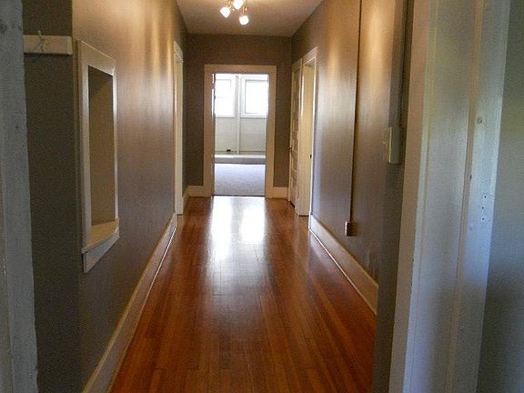 Apartment 7 Entrance Hall / Gallery