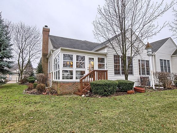 4th image of 39706 Muirfield Ln