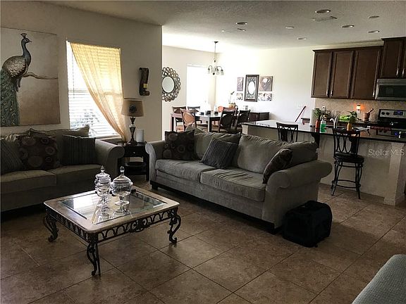 3rd image of 2710 Stanwood Dr