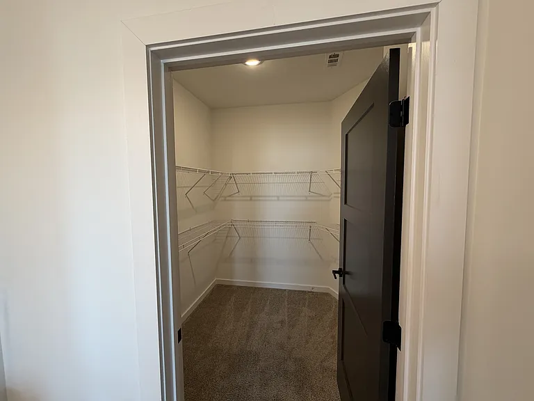 The Wren Apartments — Photo 206