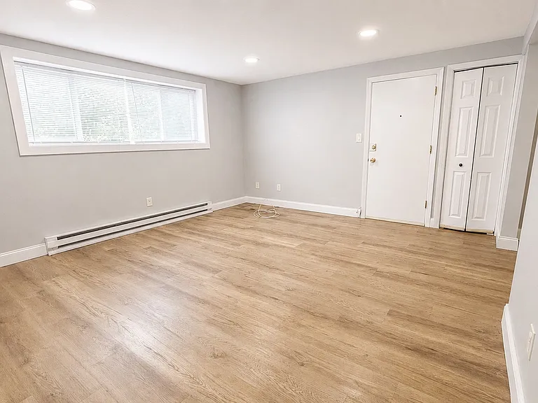 96 Itasca St #1 — Photo 2