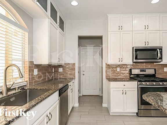 5th image of 7279 River Star Ct