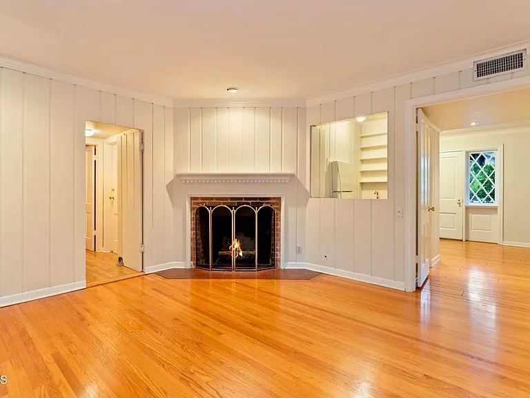 1650 Knollwood Dr — Photo 13