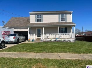 3700 S Woodland Dr, Radcliff, KY 40160