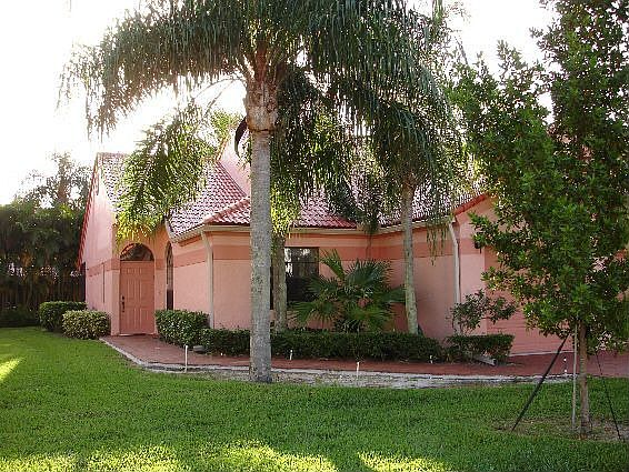 1st image of 7668 Lexington Club Blvd APT A