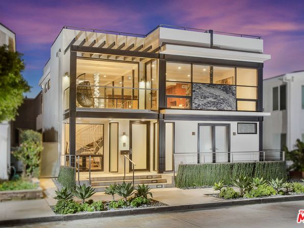 2105 E Balboa Blvd