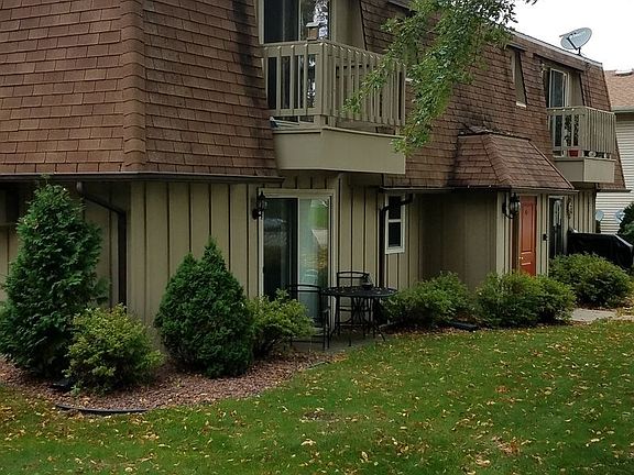 4th image of 100 Eilbes Ave #2A
