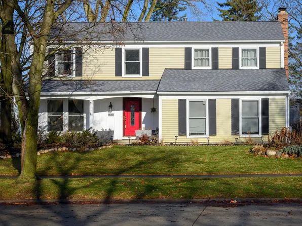 1803 Farmbrook Dr, Troy, MI 48098