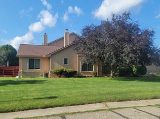 1495 Laurentian Pass, Flint, MI 48532