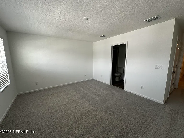 611 Holly Lakes Dr — Photo 22