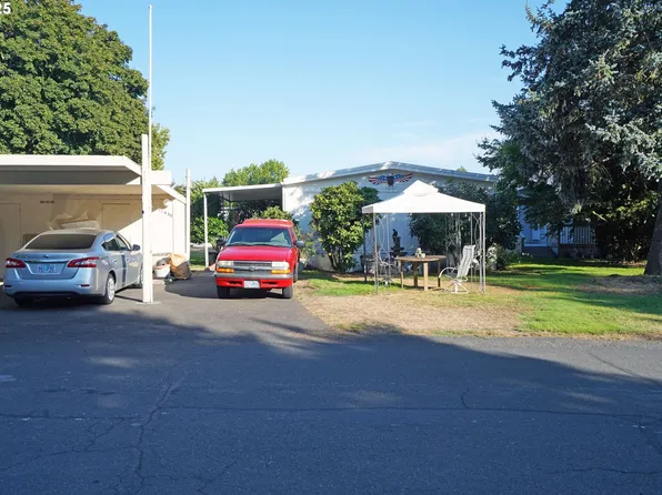 12430 N South Shore Ave, Portland, OR 97217