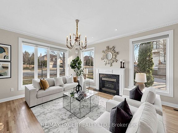 5th image of 2159 Rodick Rd