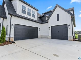 650 Silver Maple Dr, New Market, AL 35761