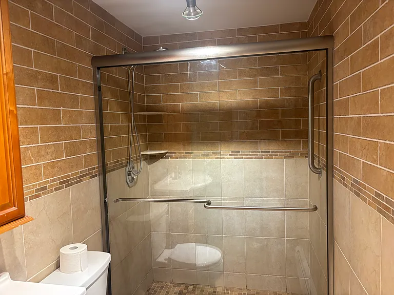 275 Evergreen Ave #B — Photo 19