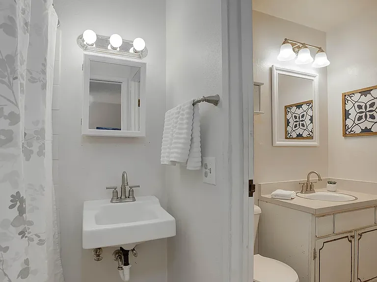 3345 Chisholm Trl — Photo 8