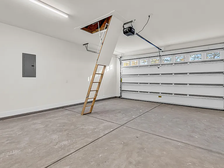 3619 Allentown Dr — Photo 40