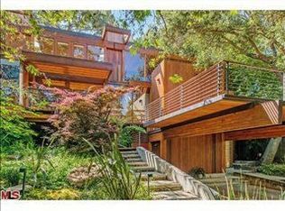 739 Brooktree Rd, Pacific Palisades, CA 90272