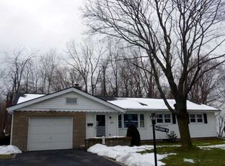 271 Elwood Dr, Rochester, NY 14616