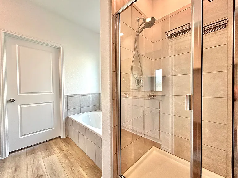 10412 Premier Park St — Photo 16