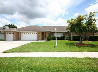 609 Pinewalk Dr, Brandon, FL 33510