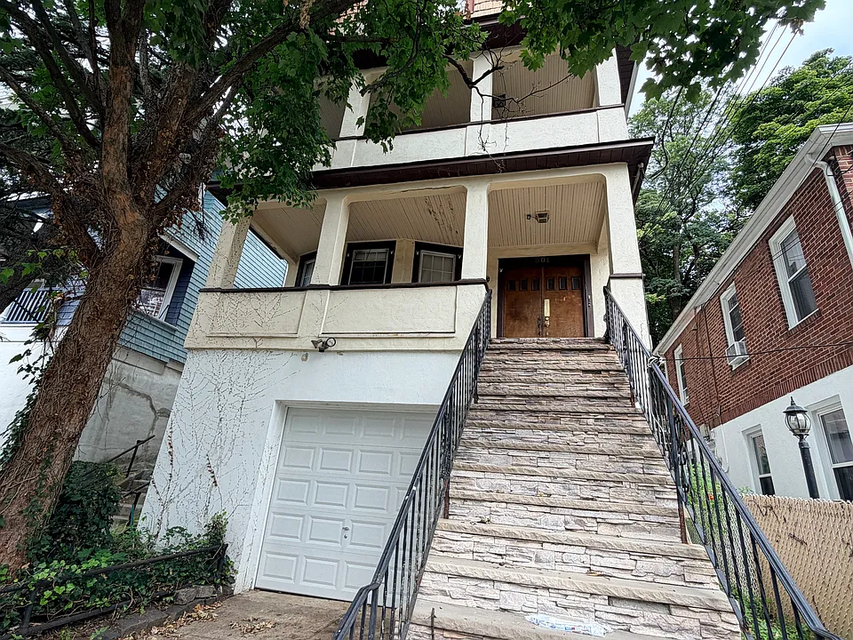 301 Westervelt Ave #1