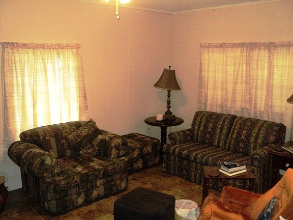 4th image of 179 Park Dr