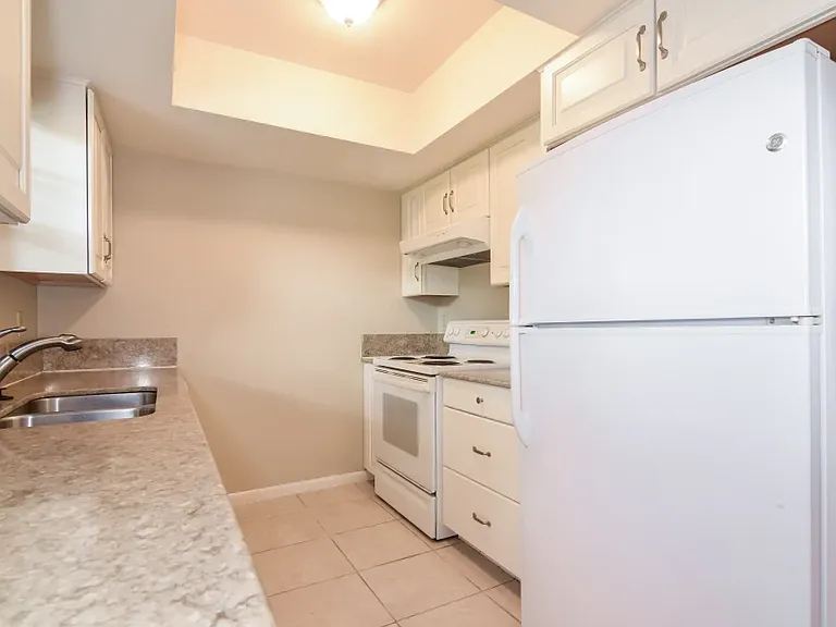 520 Wynnwood Dr — Photo 3