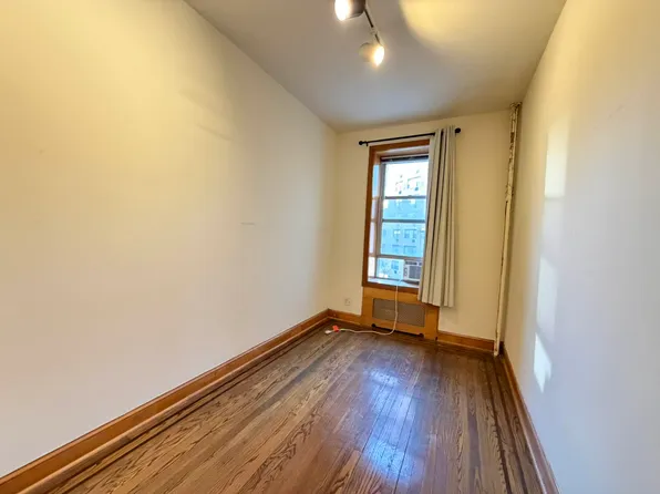 45 8th Avenue image 7 of 12