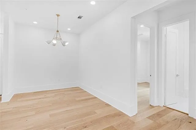 875 Okeefe Ave #301 — Photo 5