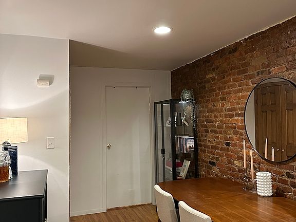4th image of 126 E 7th St APT 3C