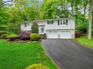 152 Perry Ave, Norwalk, CT 06850