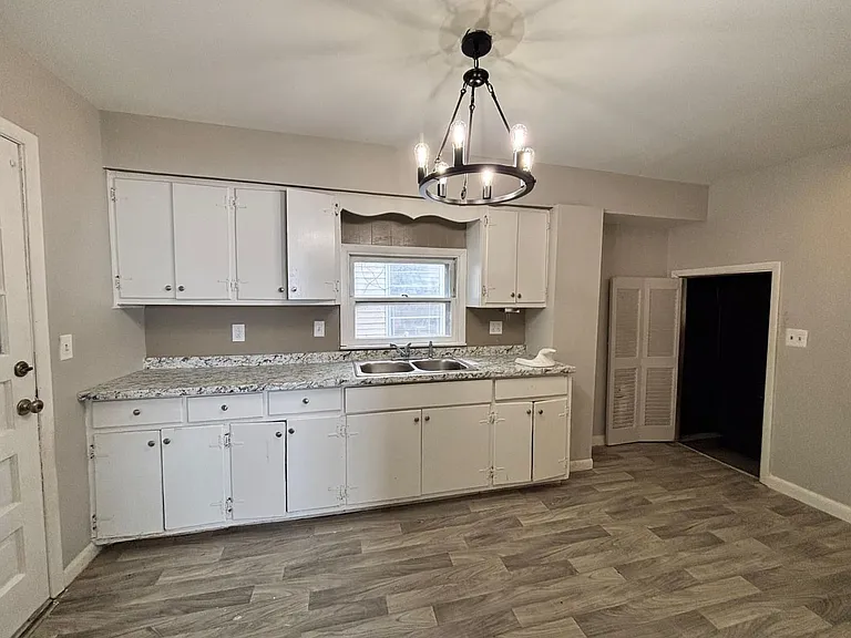707 Federal St — Photo 2