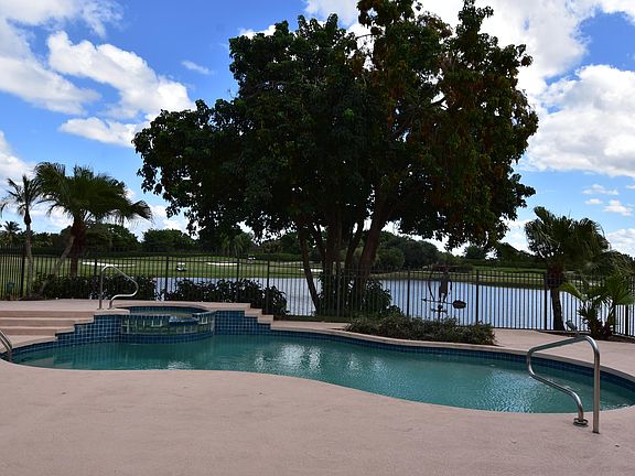 4th image of 11260 Westland Cir