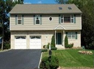 90 Summit Ave, Cedar Knolls, NJ 07927