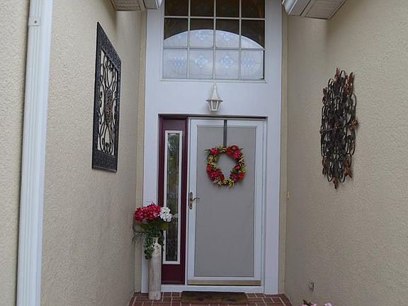 2nd image of 410 High Vista Dr