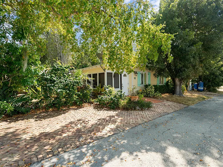 13 Pirates Dr — Photo 23