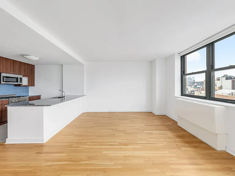 2 Cooper Sq #8-A — Photo 2