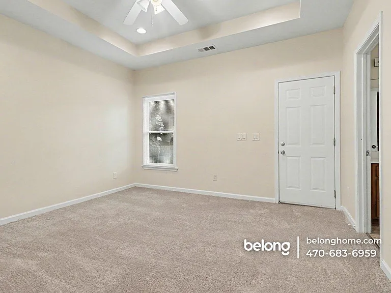 711 Meldrum St NW — Photo 14