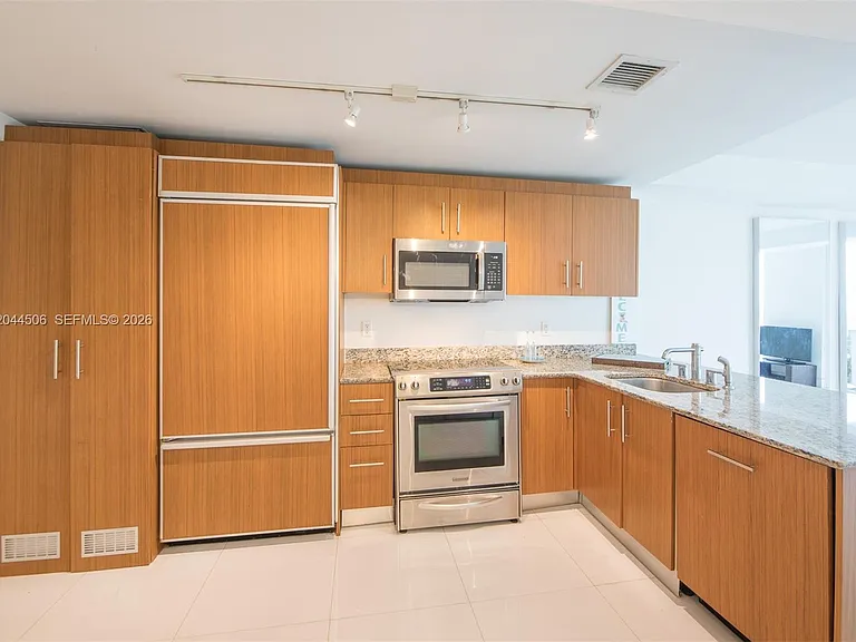 10275 Collins Ave #502 — Photo 3