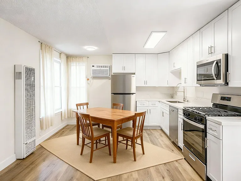 MC 6861 Sepulveda Properties, LLC — Photo 6